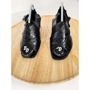 Munro Womens Laine Stylish Black Croc-Pattern Heeled Sandals